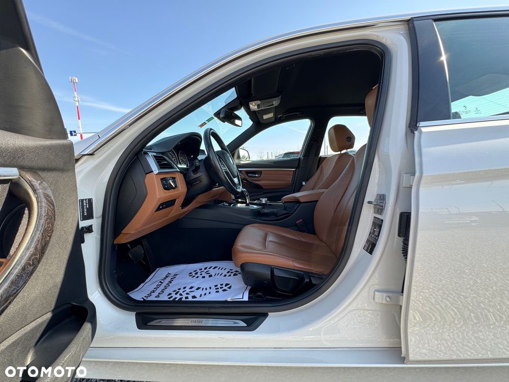 BMW Seria 3 320d Luxury Line - 19