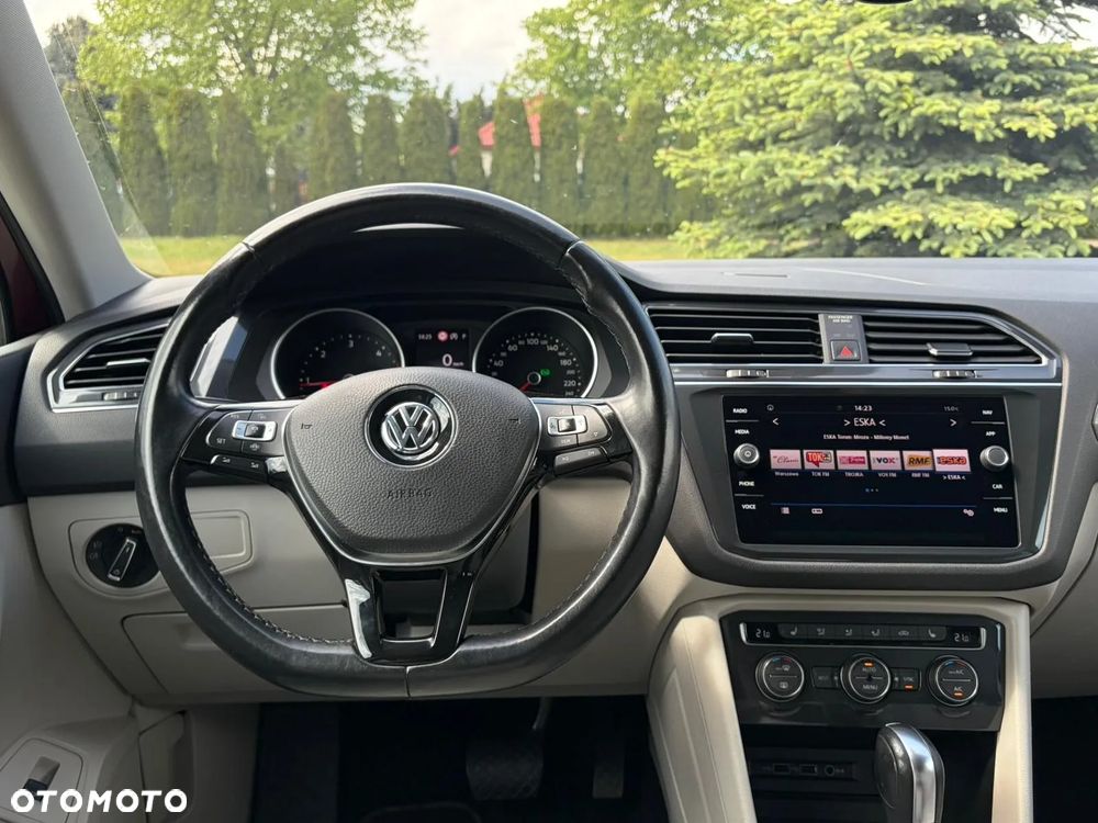 Volkswagen Tiguan - 17