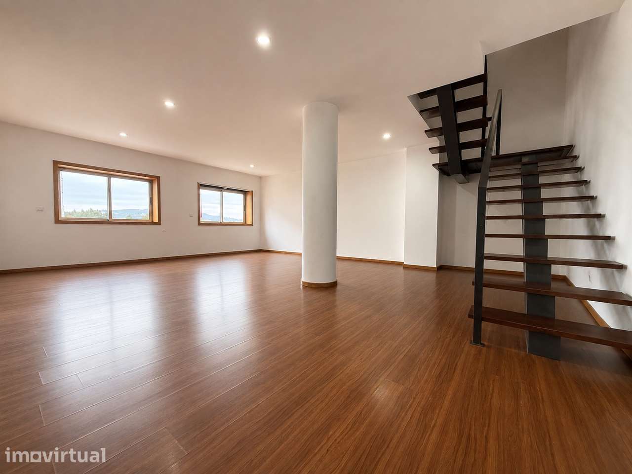 T3 Duplex com Varanda em Paredes - Grande imagem: 4/13