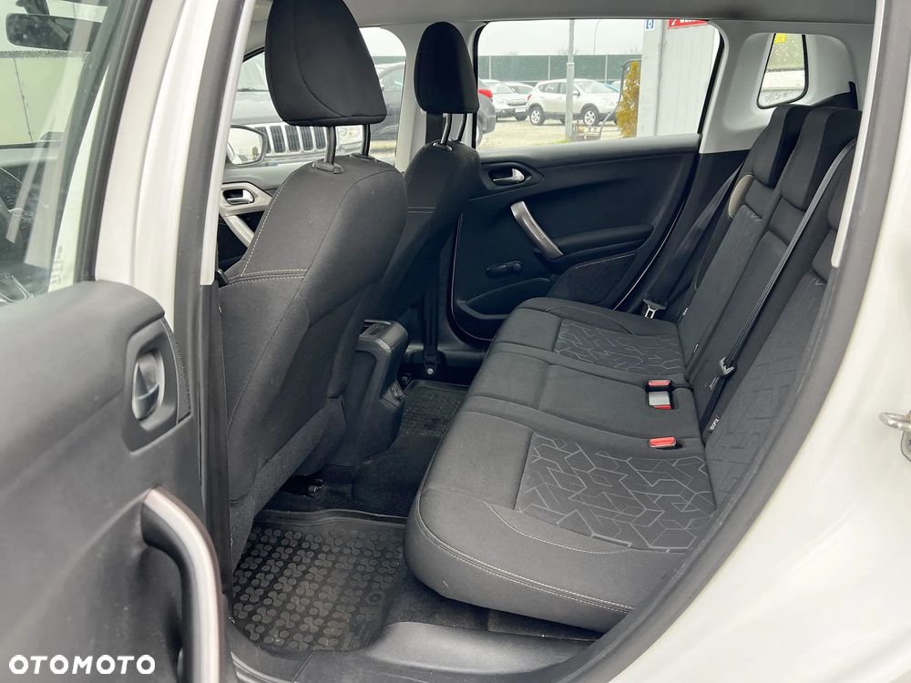 Peugeot 2008 1.6 BlueHDi Active - 11