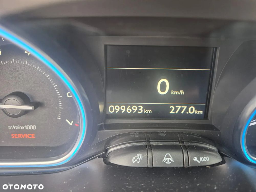 Peugeot 2008 PureTech 82 Allure - 11