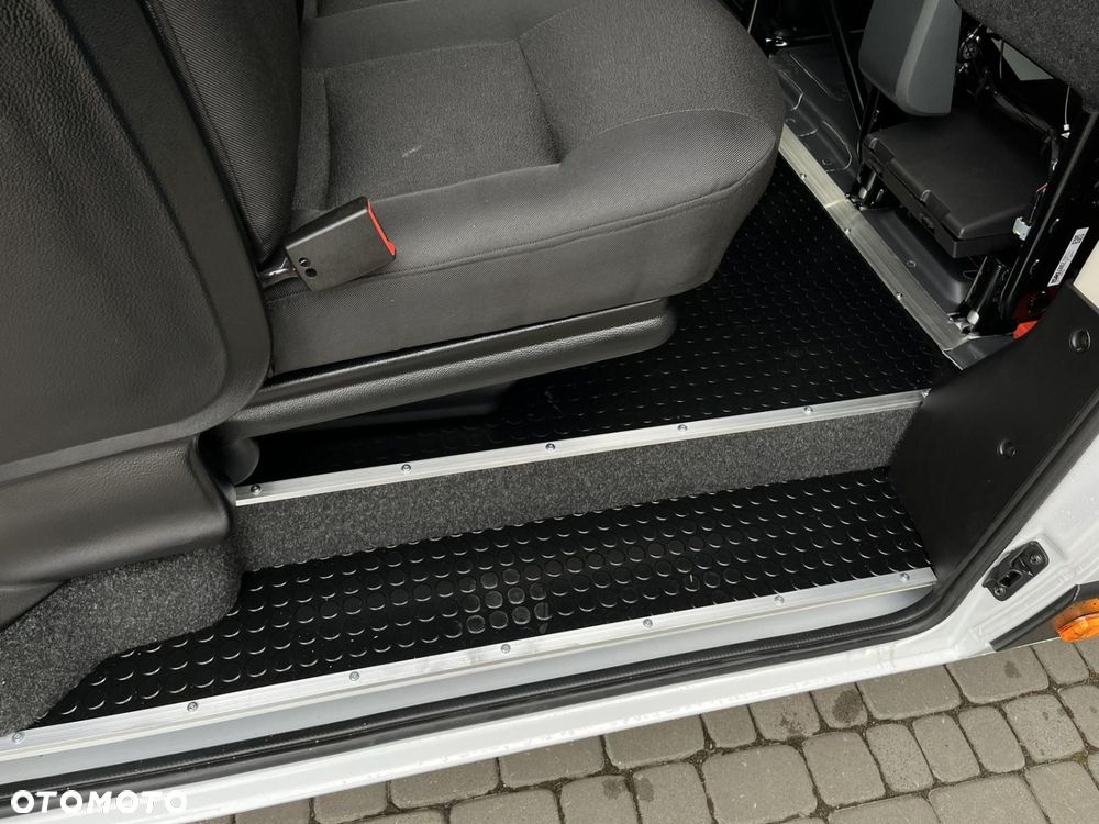 Peugeot BOXER |Brygadowy 7 |miejsc L4H2 Heavy | 2.2 H3-Power 140 - 11