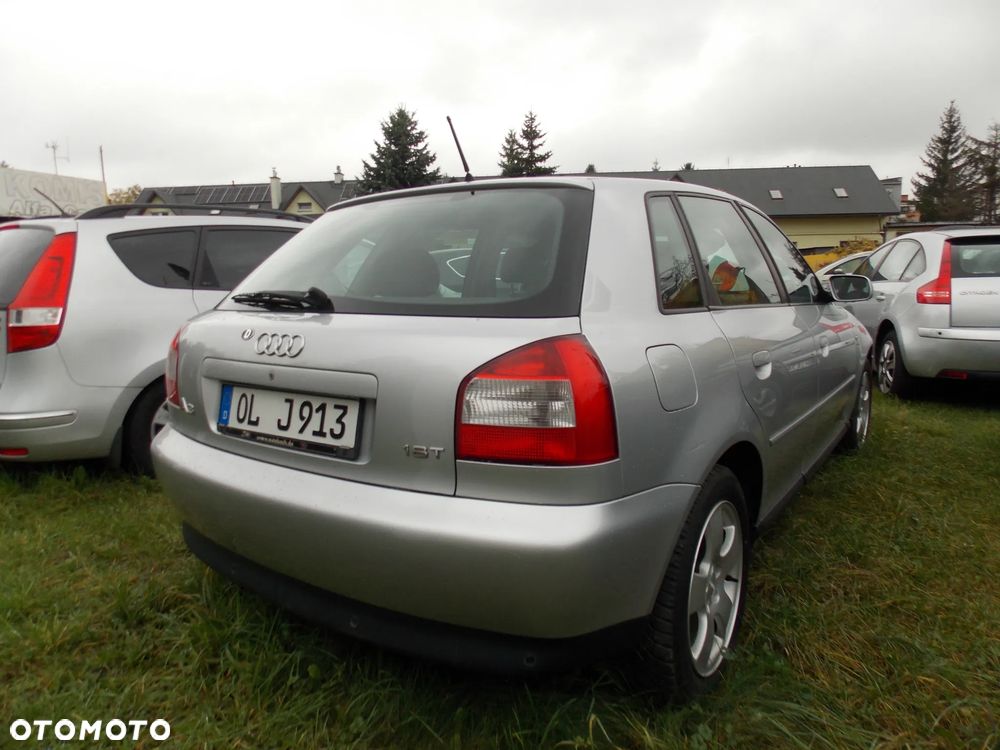 Audi A4 Avant - 25