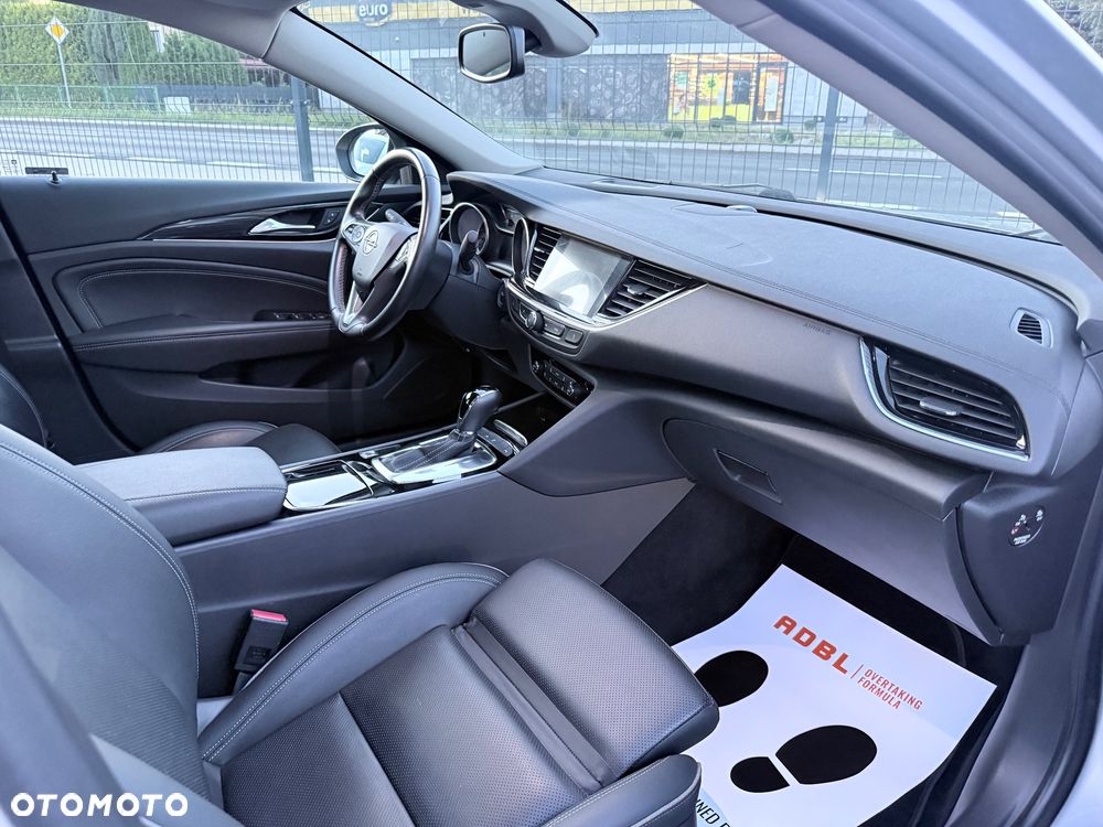 Opel Insignia - 38