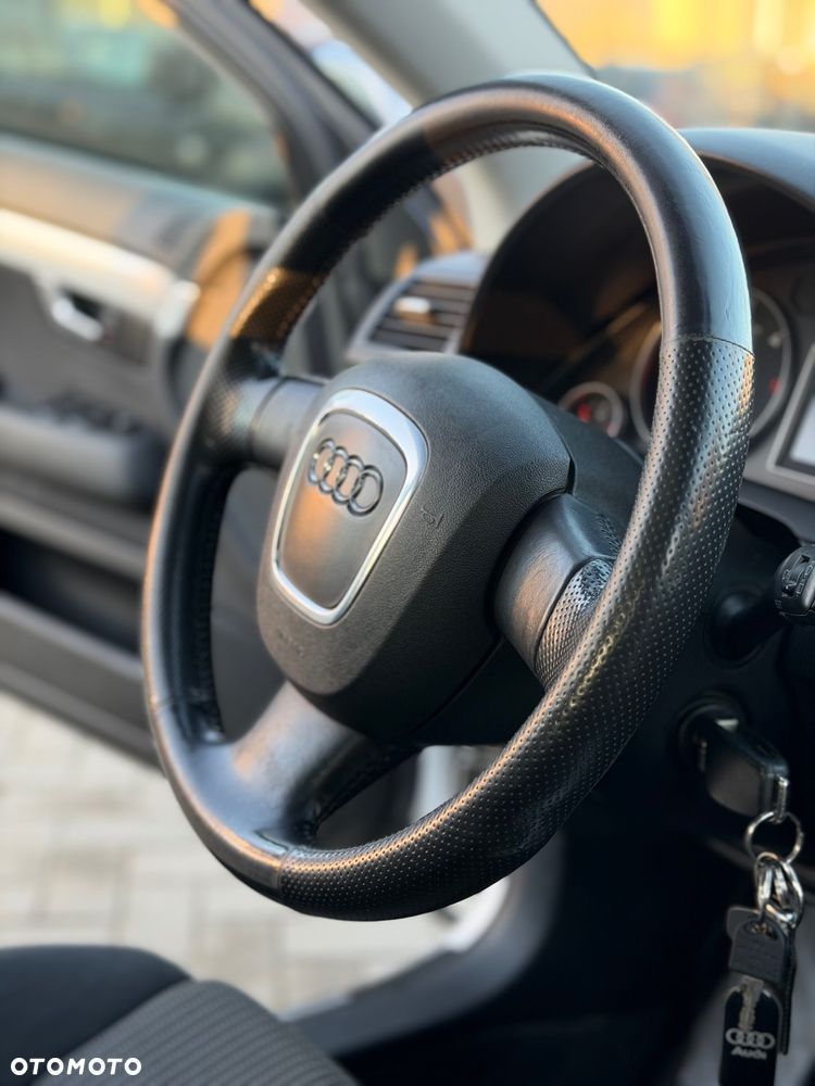 Audi A4 Avant 2.0 TDI - 20