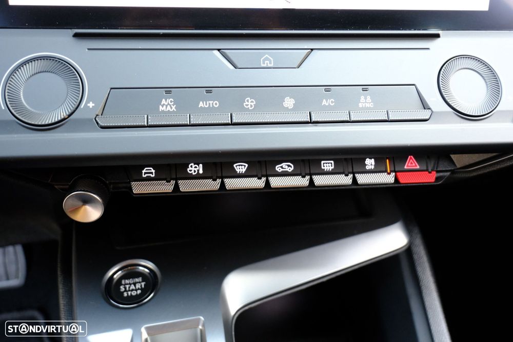 Peugeot 308 1.6 Hybrid Active Pack e-EAT8 - 29