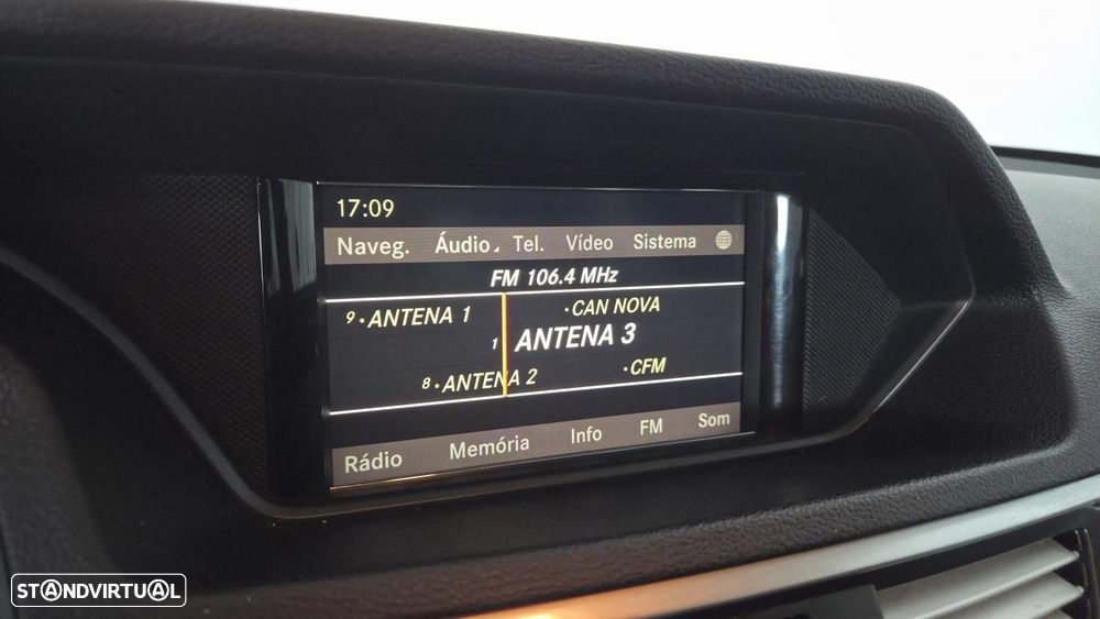 Mercedes-Benz E 220 CDi Avantgarde BlueEfficiency Auto - 15