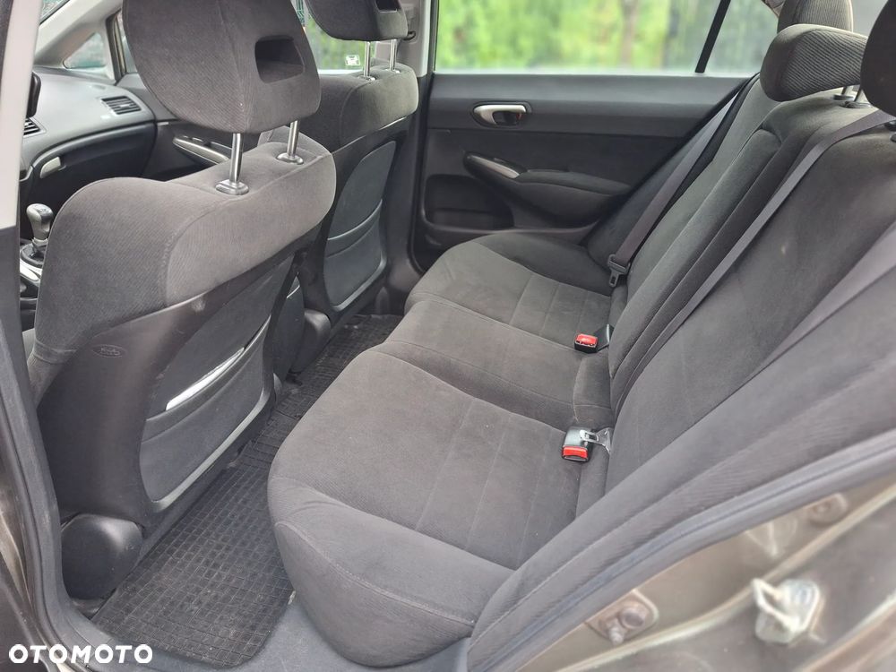 Honda Civic 1.8 Executive - 13