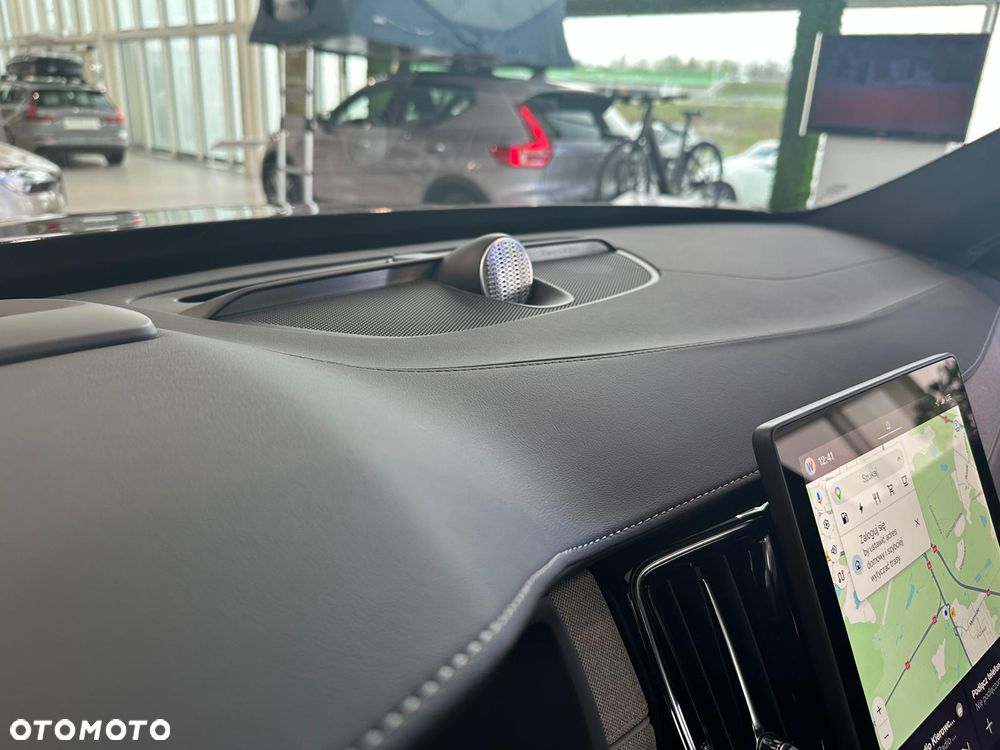 Volvo XC 90 T8 AWD Plug-In Hybrid Ultra Bright 7os - 12