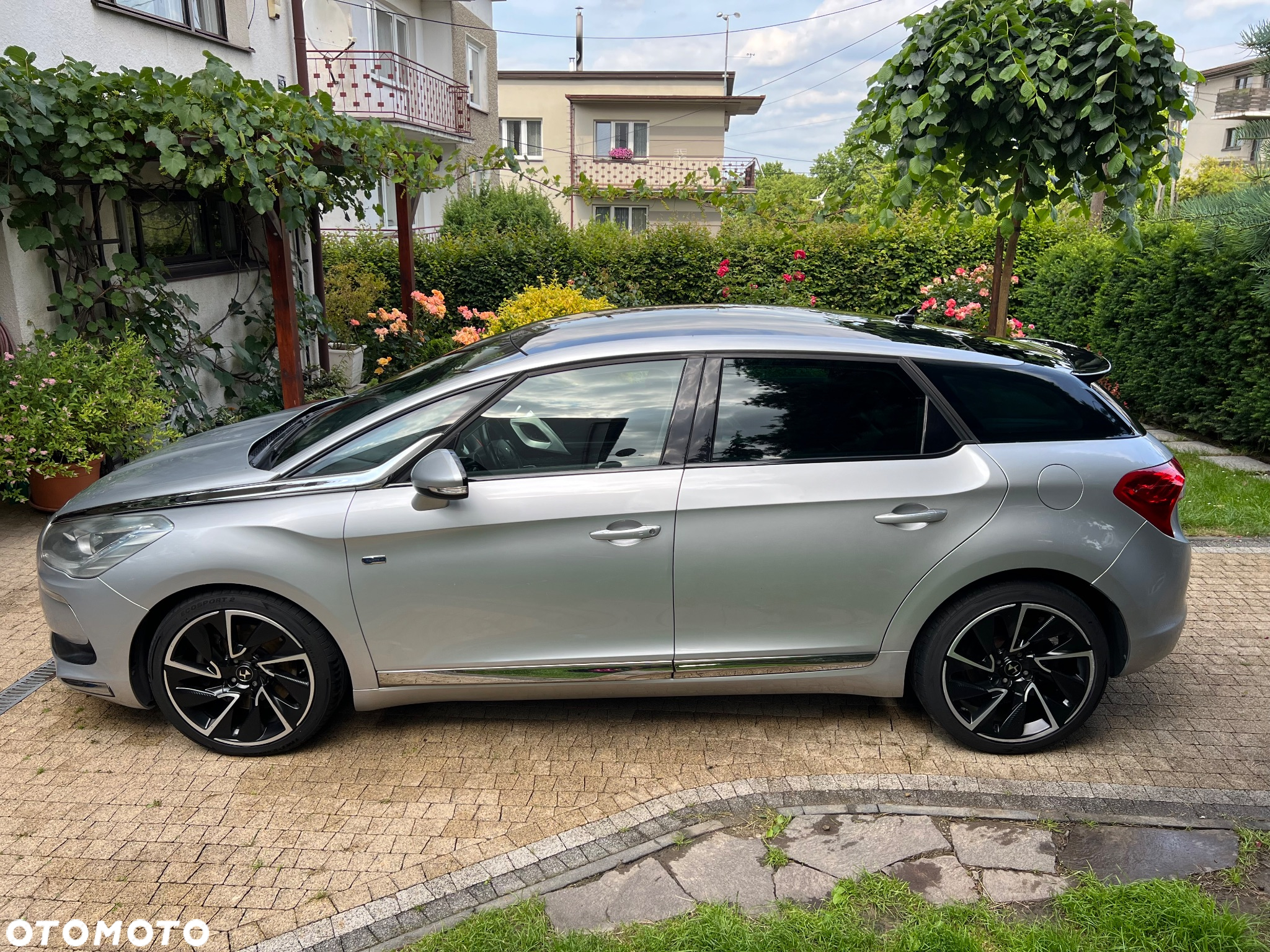 Citroën DS5 2.0 HDi Hybrid4 SportChic MCP - 4