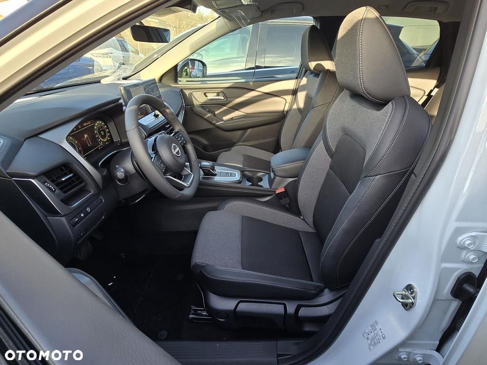 Nissan Qashqai 1.3 DIG-T MHEV N-Connecta Xtronic - 9