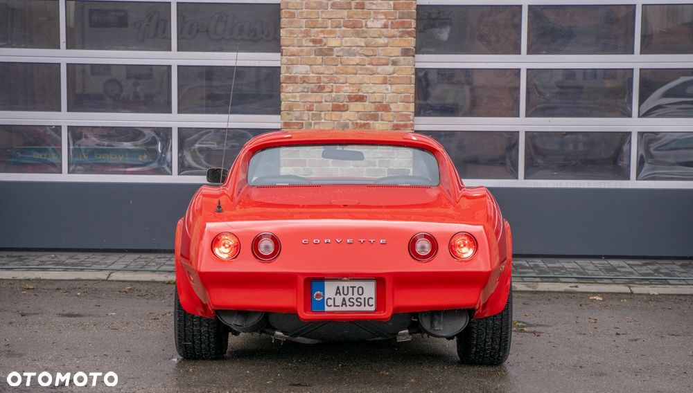 Chevrolet Corvette - 7