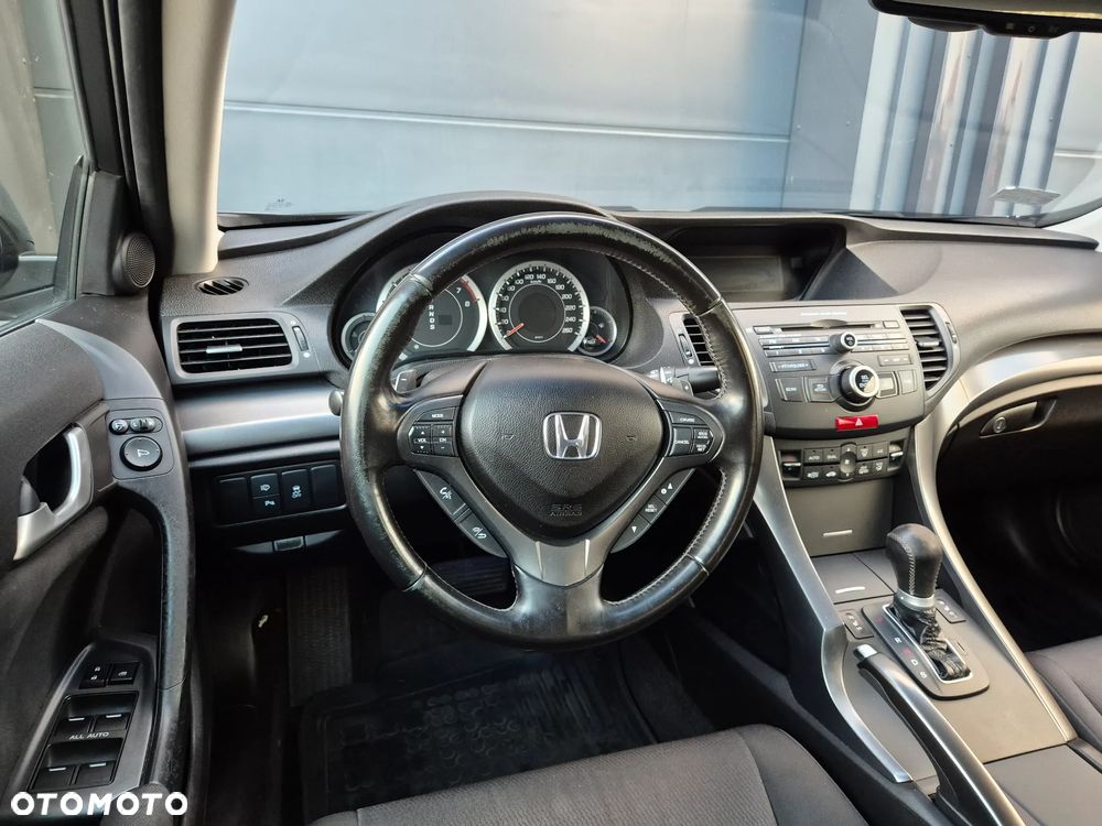 Honda Accord 2.0 Executive - 16