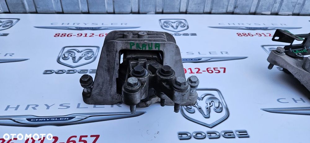 Chrysler Pacifica 2016- 3.6 V6 Mocowanie silnika skrzyni biegów Poduszka Łapa silnika lewa prawa Poduszka Wspornik lewy prawy P68224742AB P68224746AC - 6
