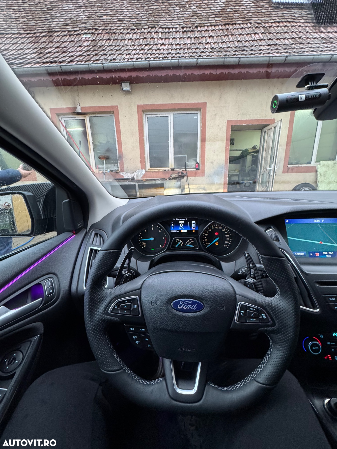 Ford Focus 2.0 TDCI Powershift Titanium - 7