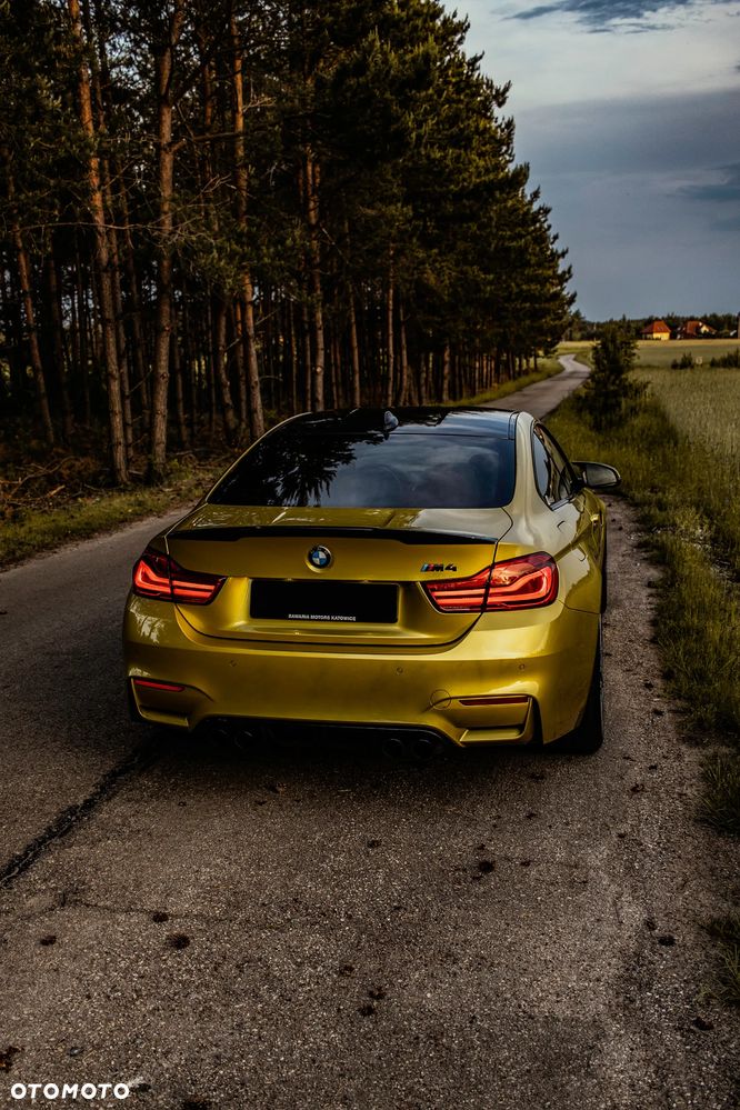 BMW M4 DKG Competition - 11