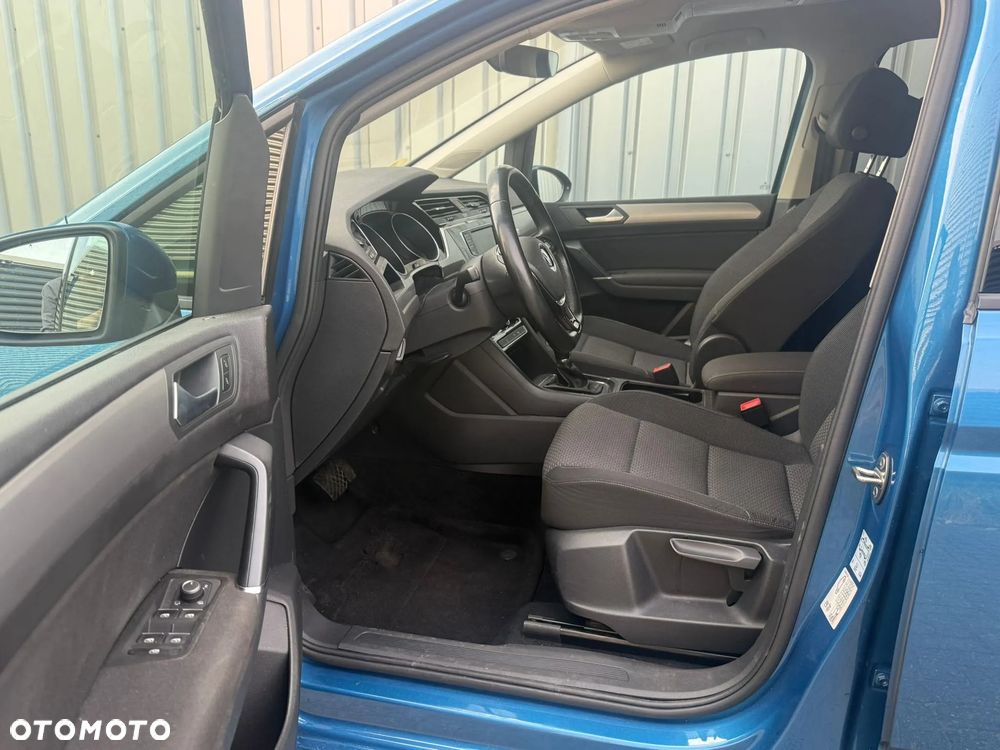 Volkswagen Touran 1.6 TDI SCR BlueMotion Technology DSG Comfortline - 9