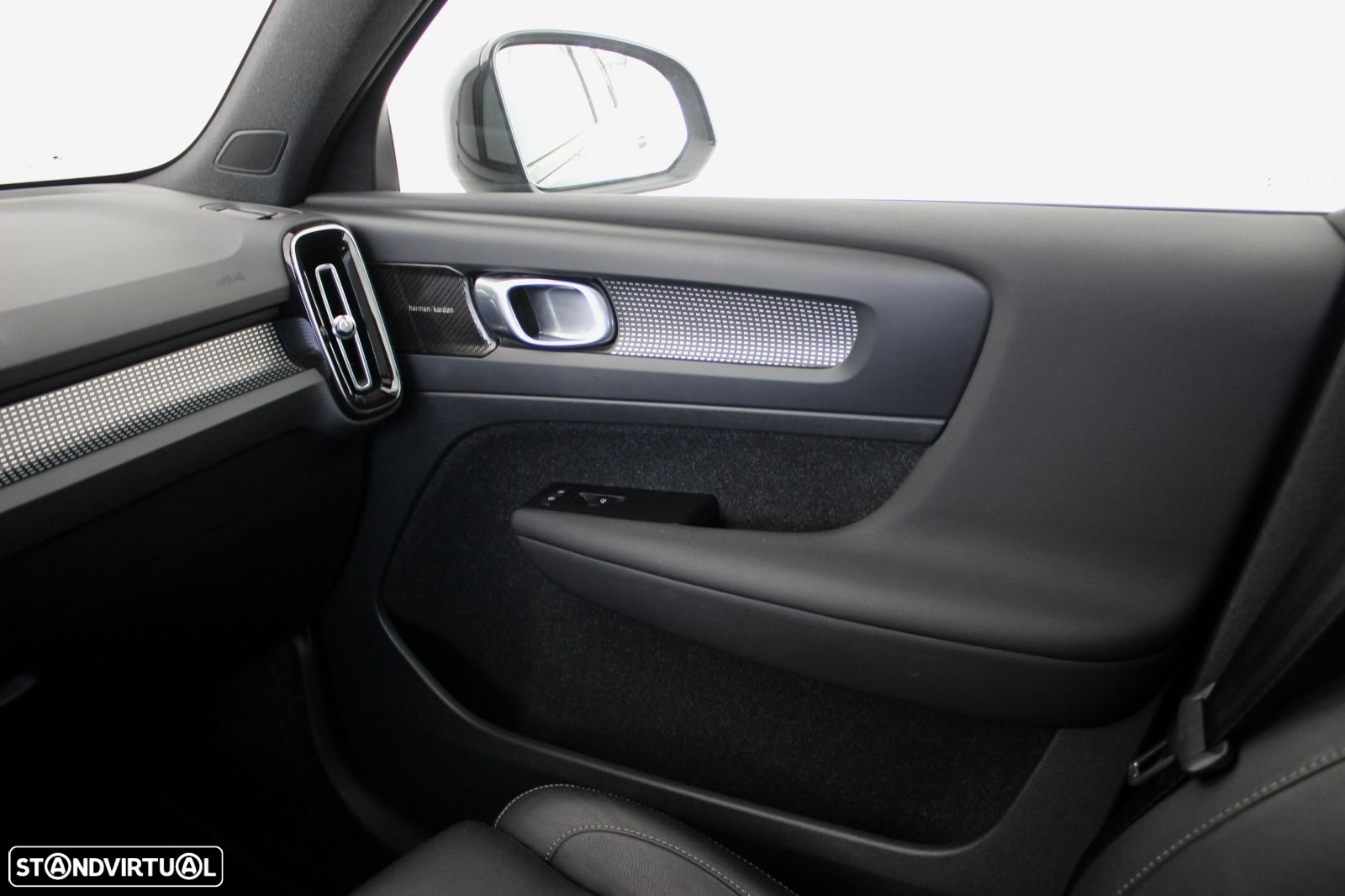 Volvo XC 40 1.5 T5 PHEV R-Design - 48