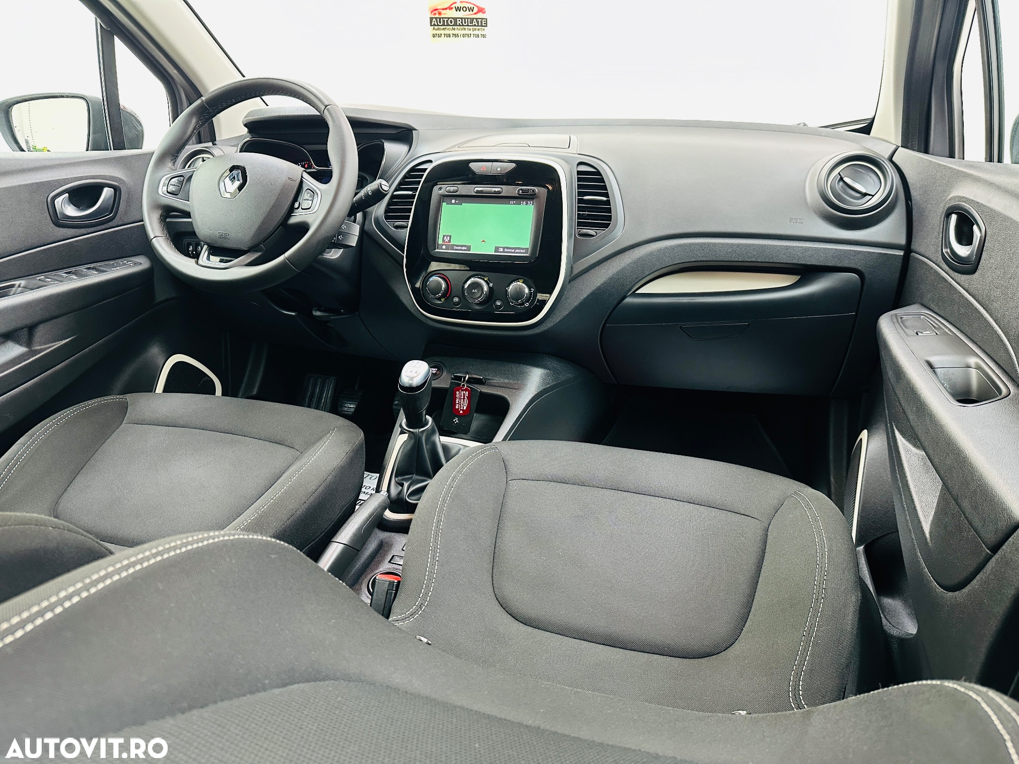 Renault Captur - 23