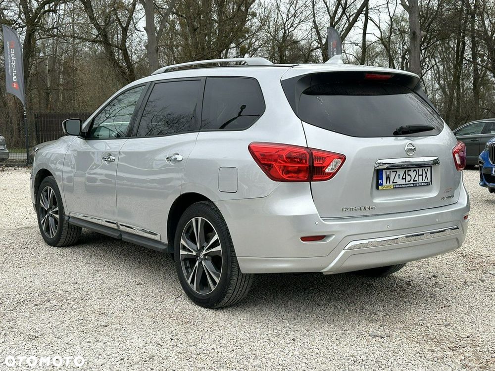 Nissan Pathfinder - 6