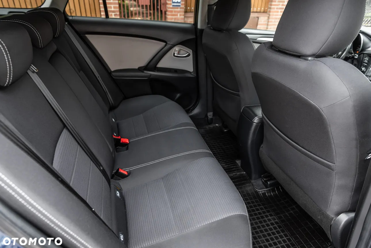 Toyota Avensis 2.0 D-4D Premium - 27