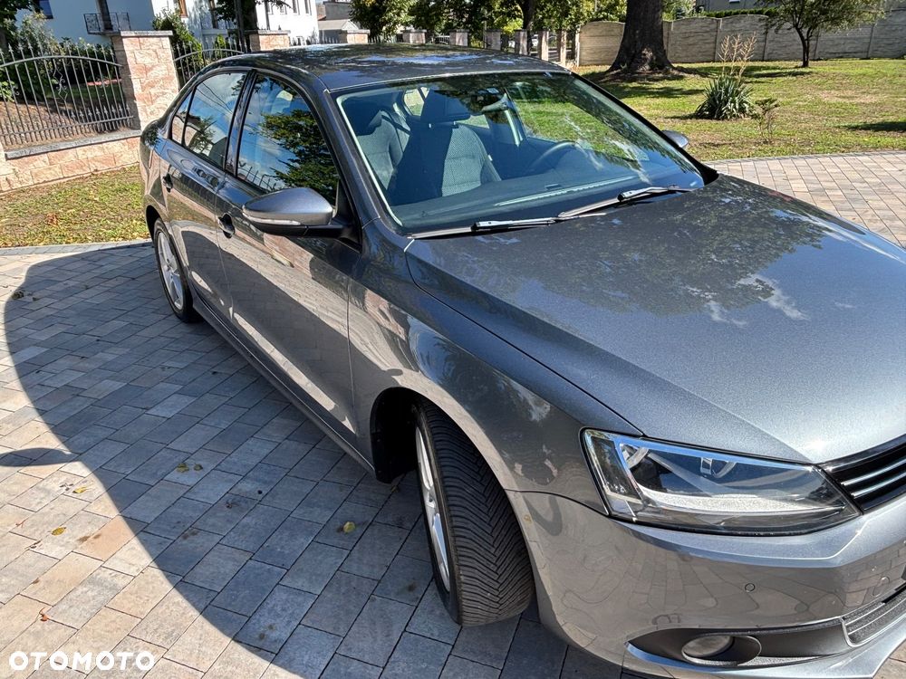 Volkswagen Jetta 1.6 TDI DPF Highline - 15