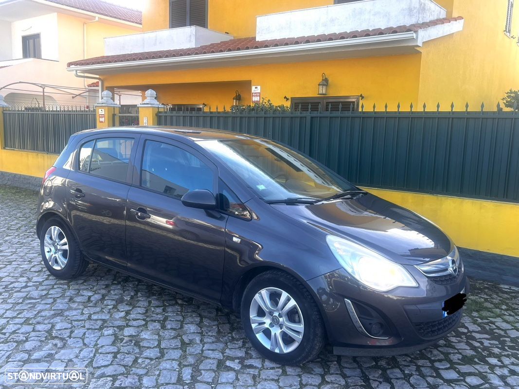 Opel Corsa 1.3 CDTI DPF Easytronic Color Edition - 1