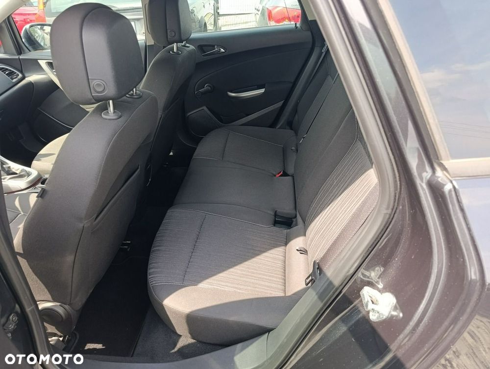Opel Astra - 11
