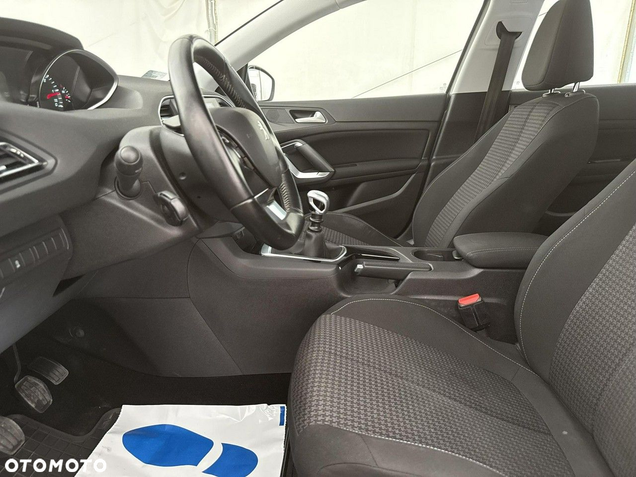 Peugeot 308 1.5 BlueHDi Active S&S - 11
