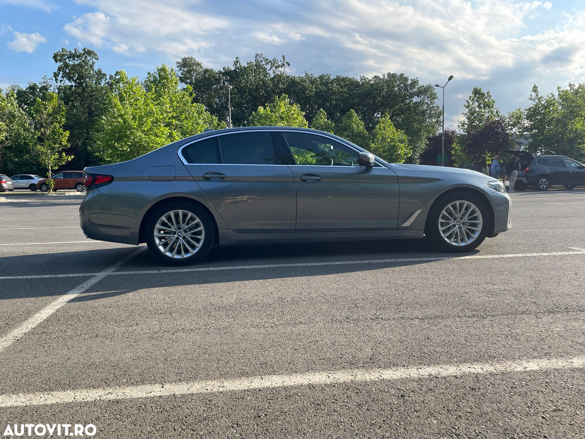 BMW Seria 5 520i Touring Aut. Luxury Line - 15