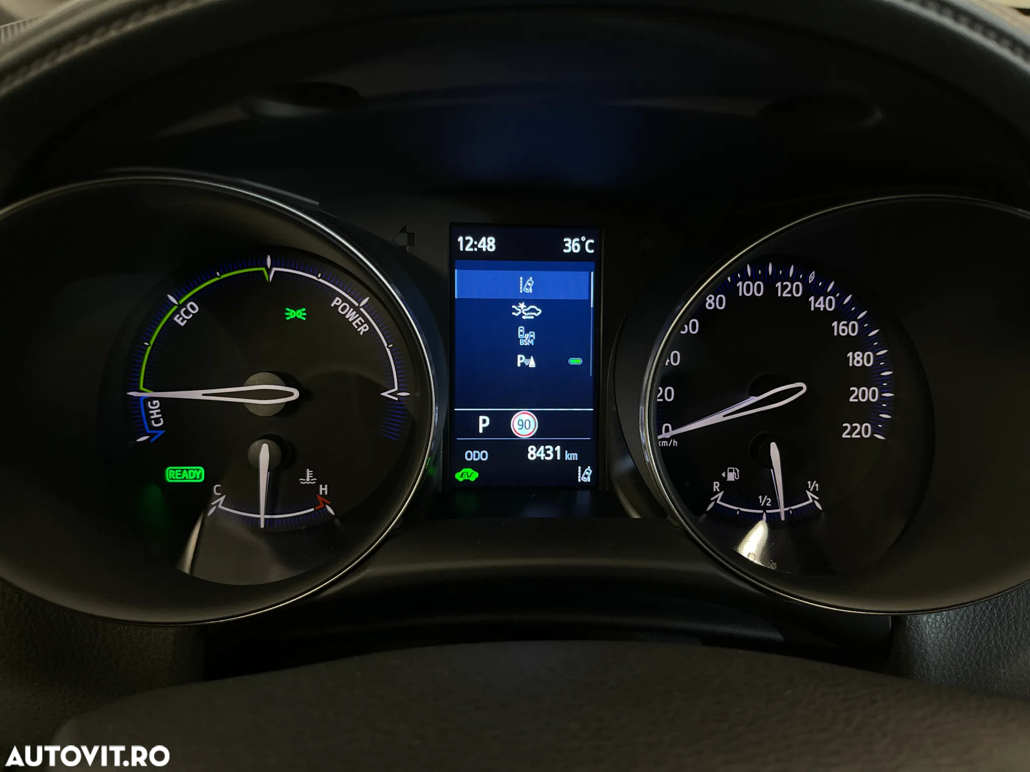 Toyota C-HR 2.0 HSD 184 CP 4x2 CVT Style - 24