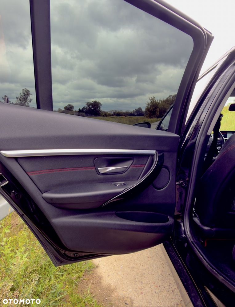 BMW Seria 3 318i Sport Line - 18