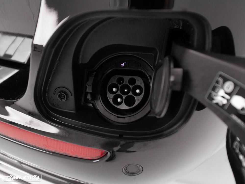 Mercedes-Benz E 300 de 4Matic 9G-TRONIC - 14