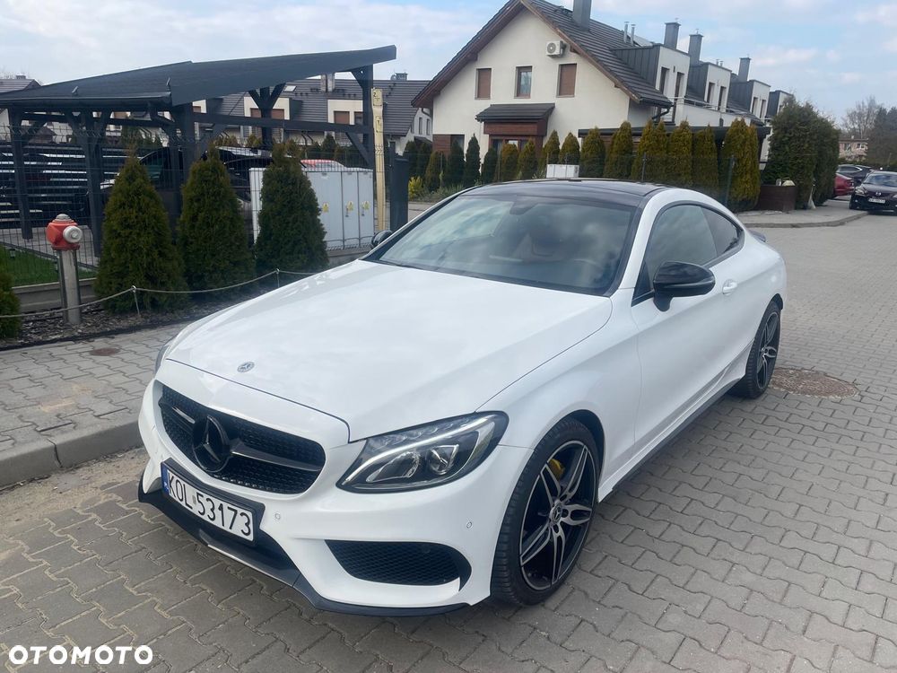Mercedes-Benz Klasa C 200 4-Matic 9G-Tronic - 2