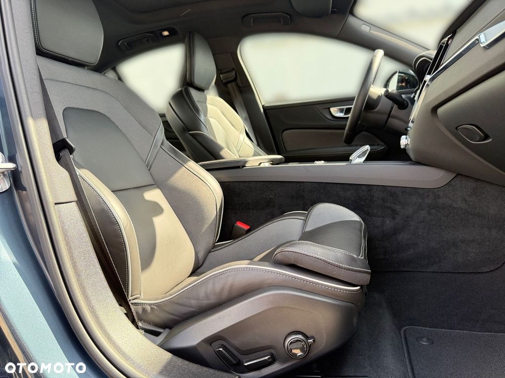 Volvo S60 - 24
