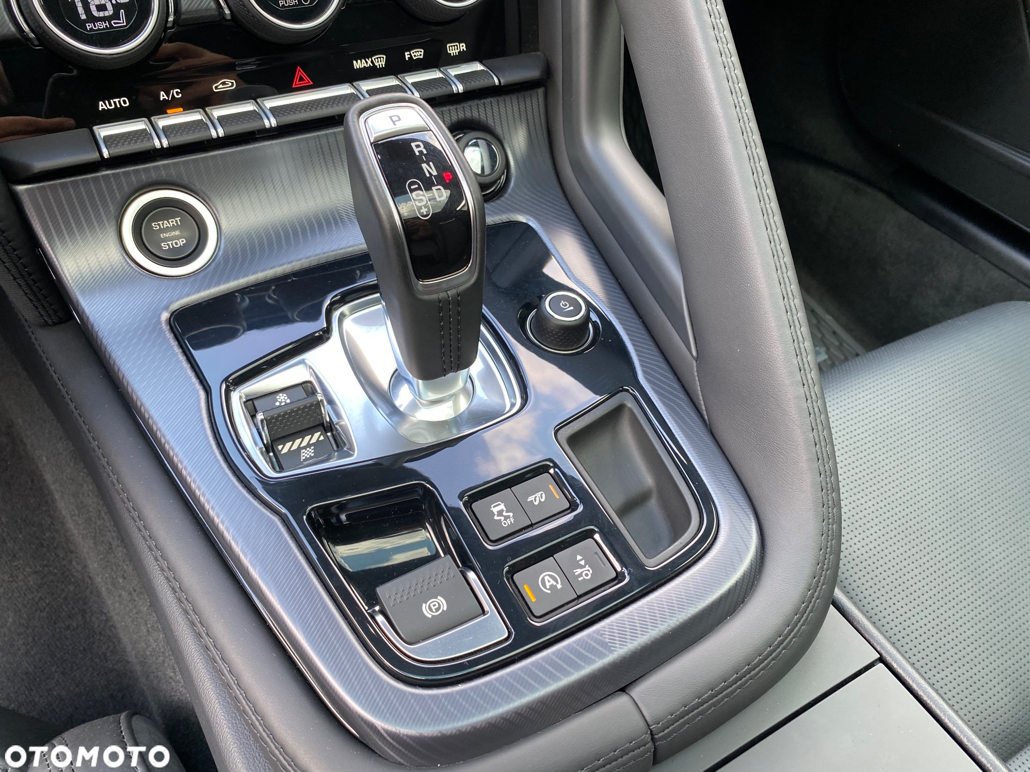 Jaguar F-Type 3.0 V6 S/C R-Dynamic - 28