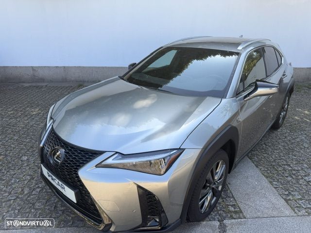 Lexus UX 250h - 10