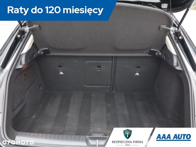 Mercedes-Benz GLA - 15