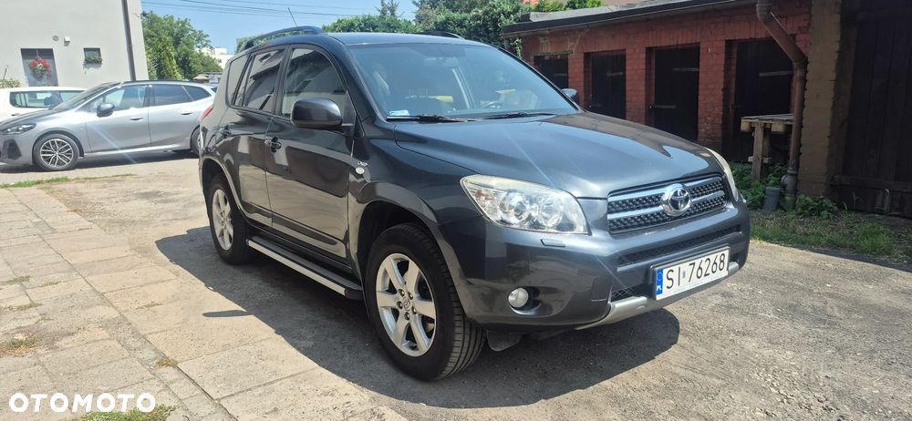Toyota RAV4 2.2 D-4D Sol - 3