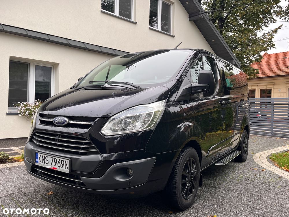 Ford Tourneo Custom - 11