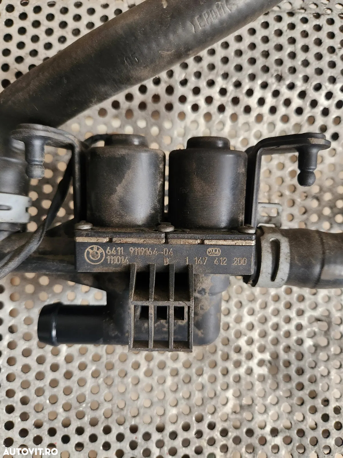 Preincalzitor Robinet Electrovalva Apa Caldura Bmw F10 F11 F01 F02 F03 F04 F06 F12 F13 F07 Etc. Cod - 2