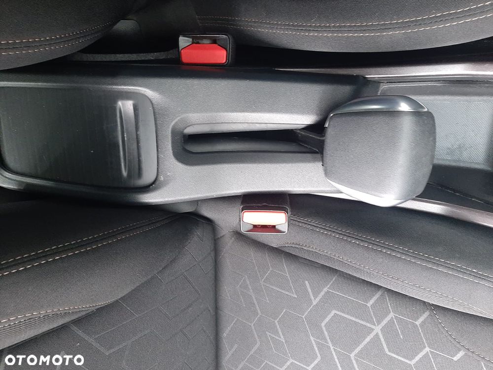 Peugeot 2008 PureTech 82 Access - 12