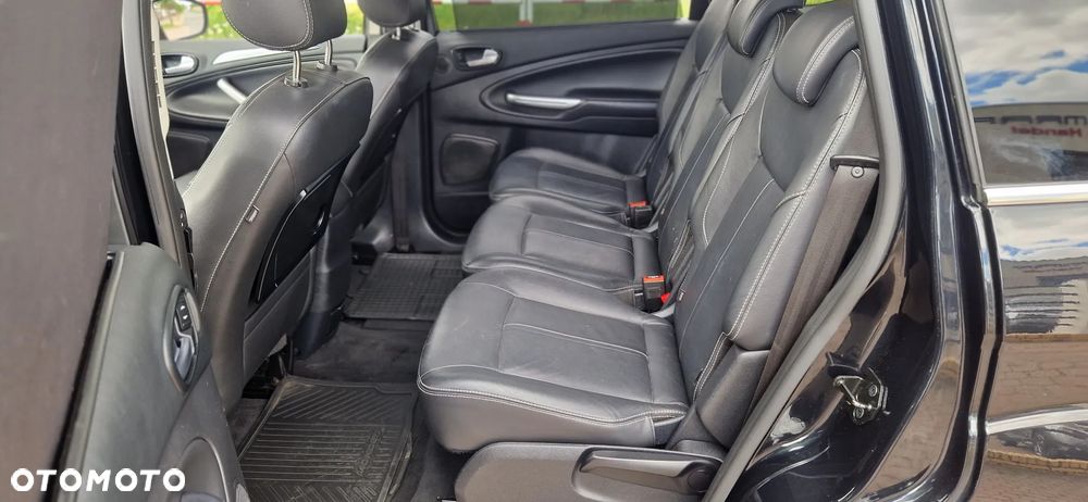Ford S-Max 2.0 TDCi DPF Titanium X - 17