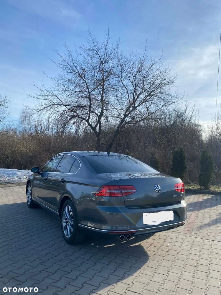 Volkswagen Passat 2.0 TDI BMT Highline - 3
