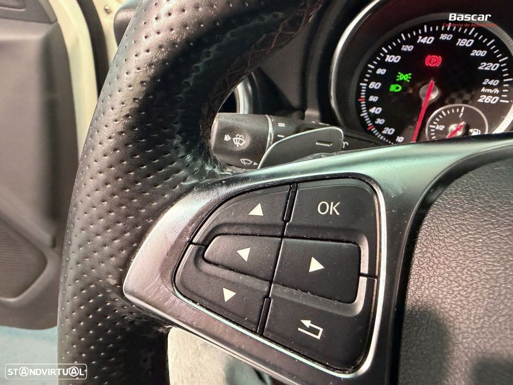 Mercedes-Benz A 180 CDI 7G-DCT AMG Line - 22