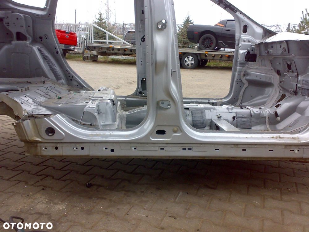 ford escape kuga mk2 2015 2019 próg słupek b bok prawy nadkole - 1