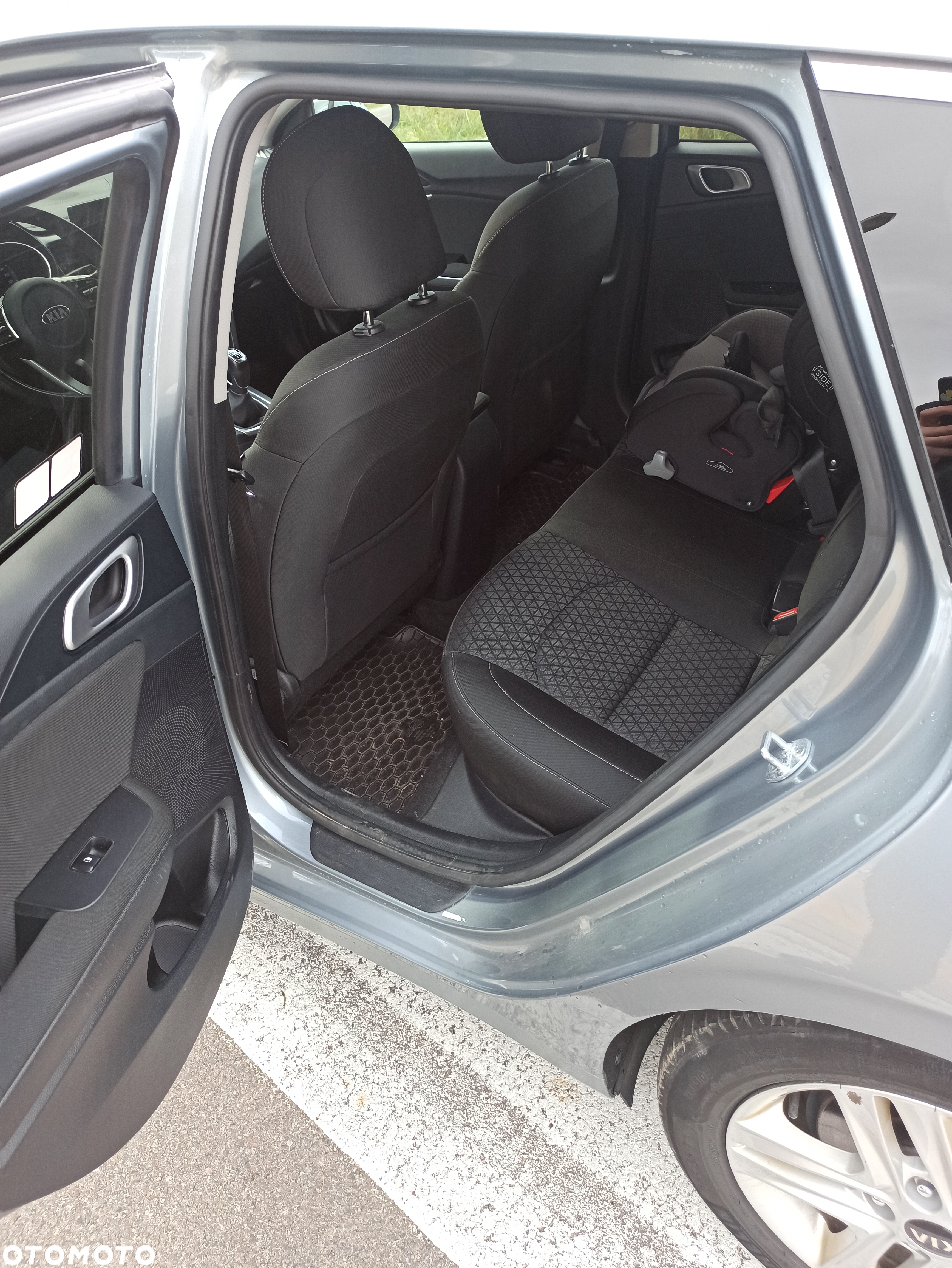 Kia Ceed - 14
