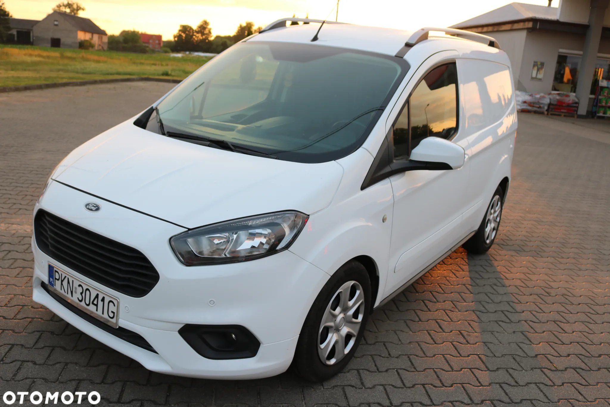 Ford Courier - 11