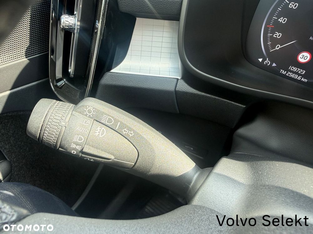 Volvo XC 40 - 26