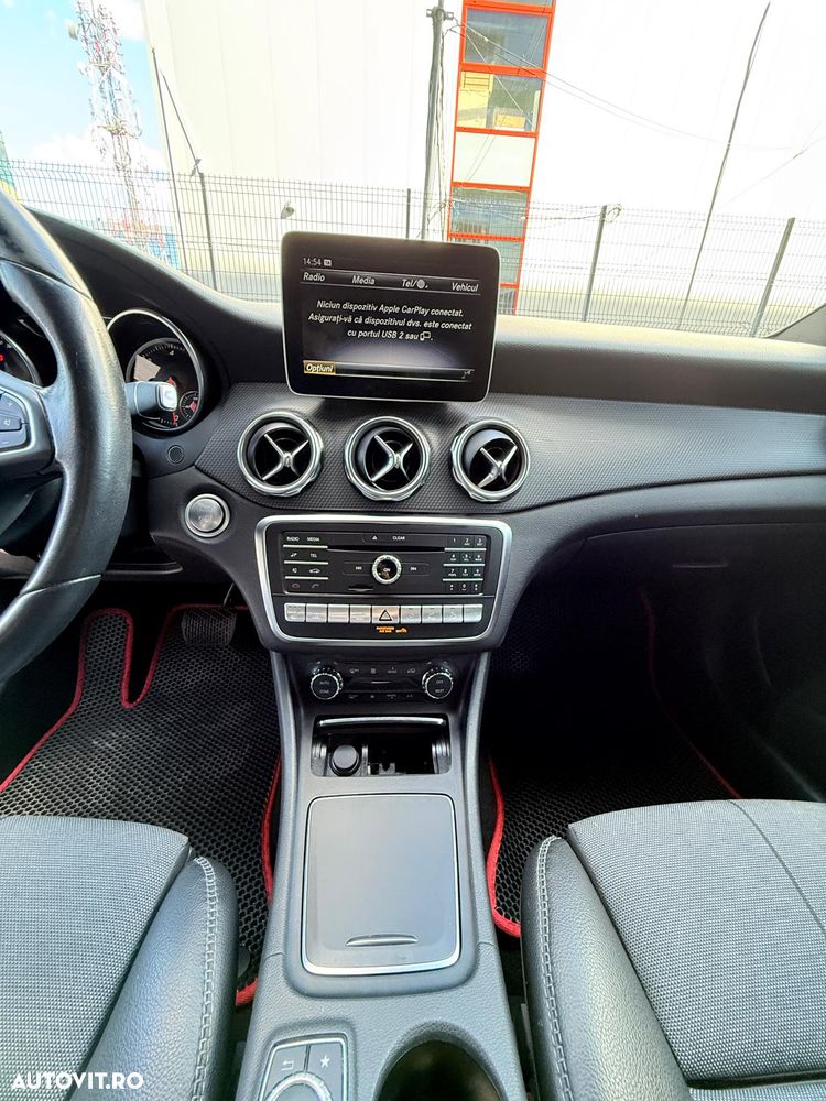Mercedes-Benz GLA 200 d 4MATIC Aut. - 7